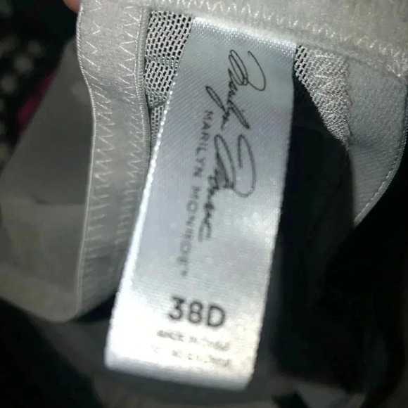 Marylin Monroe bra - Picture 3 of 3